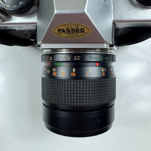 Yashica FX-7 35mm SLR Film Camera ML Zoom 42-75mm 1:3.5-4.5 Lens UNTESTED VTG - Picture 6 of 10